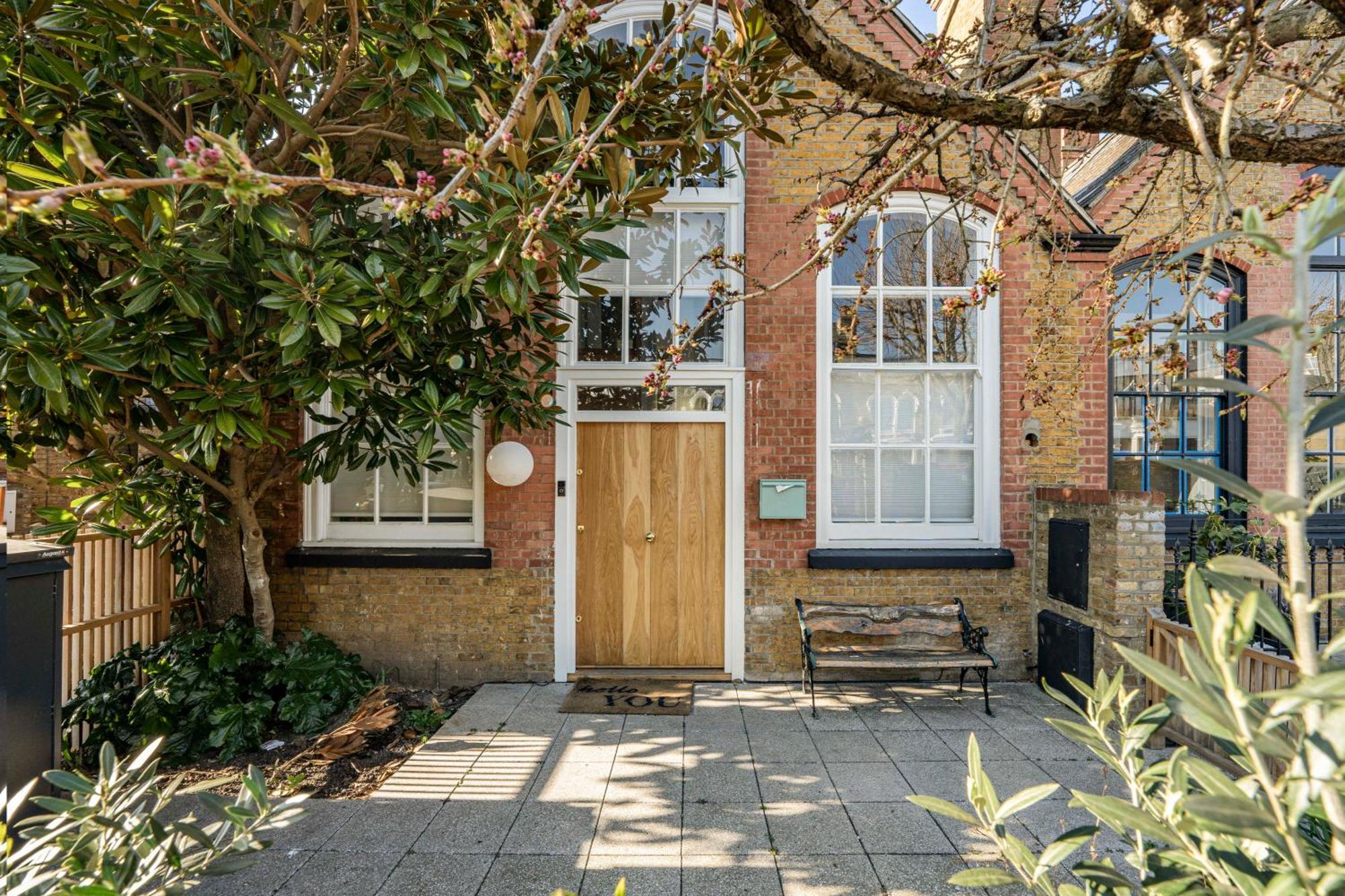 Schoolbell Mews Full 3 Bedroom 2 Bathroom Architect Designed Mews House Fabulous Bow, Victoria Park Location * Londres