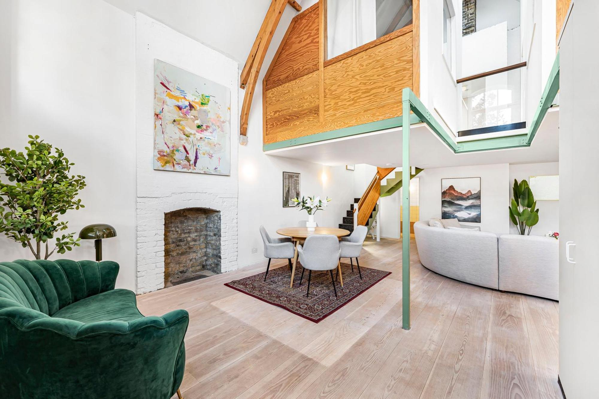 Schoolbell Mews Full 3 Bedroom 2 Bathroom Architect Designed Mews House Fabulous Bow, Victoria Park Location Hébergement de vacances